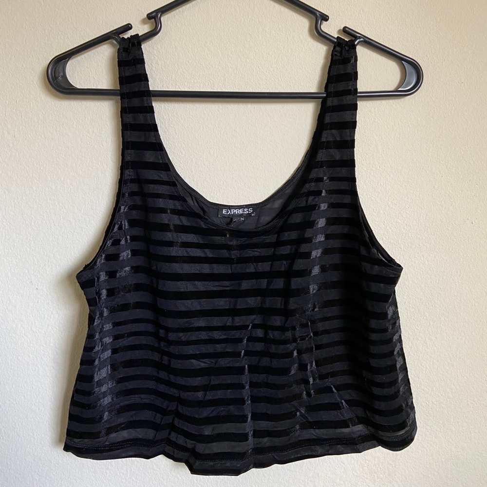 EXPRESS CROP CAMI🖤